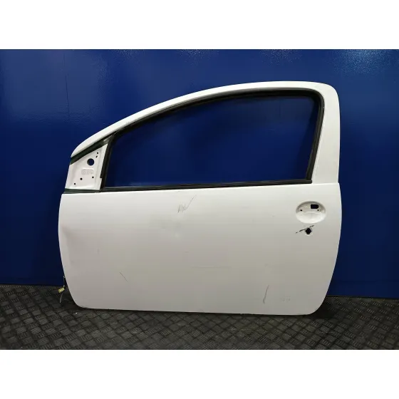 Puerta Delantera Izquierda para Toyota Aygo (Kgb/Wnb)