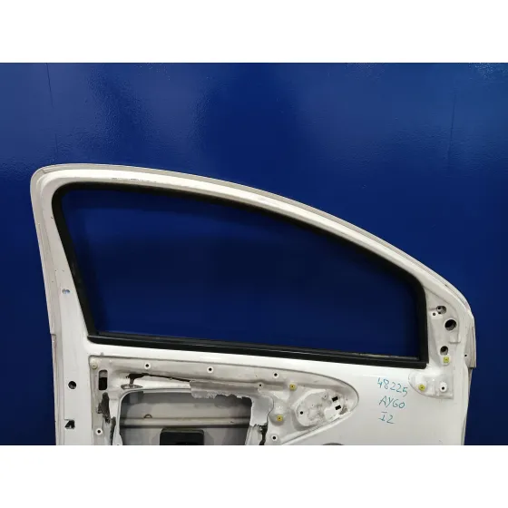 Puerta Delantera Izquierda para Toyota Aygo (Kgb/Wnb)