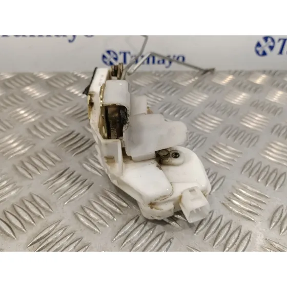 Cerradura Puerta Delantera Derecha para Mitsubishi Montero (V60/V70)