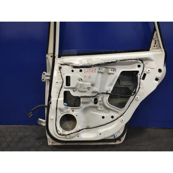 Puerta Trasera Derecha para Subaru Impreza G12