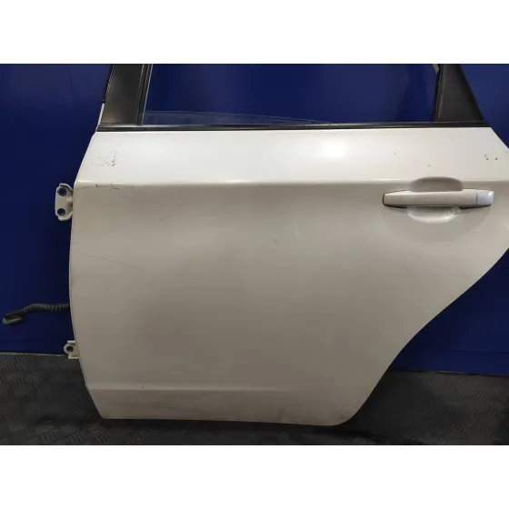 Puerta Trasera Izquierda para Subaru Impreza G12