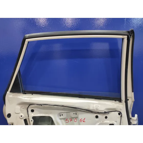 Puerta Trasera Izquierda para Subaru Impreza G12