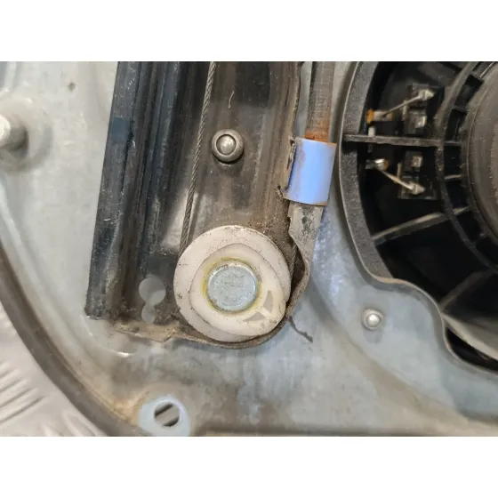 Elevalunas Delantero Izquierdo para Seat Ibiza (6L1)