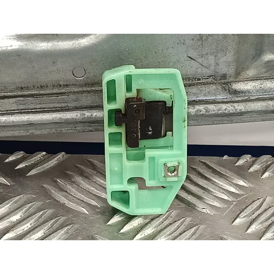 Elevalunas Delantero Izquierdo para Renault Scenic Ii