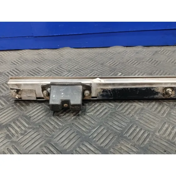 Soporte / Guia Puerta Corredera para Iveco 35S13