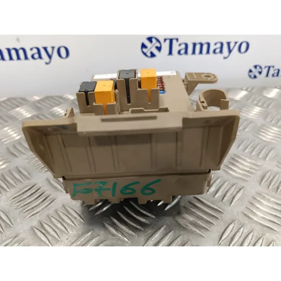 Caja Reles / Fusibles para Subaru Xv (G5)