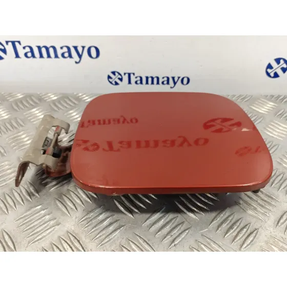 Tapa Exterior Combustible para Nissan Qashqai (J10)