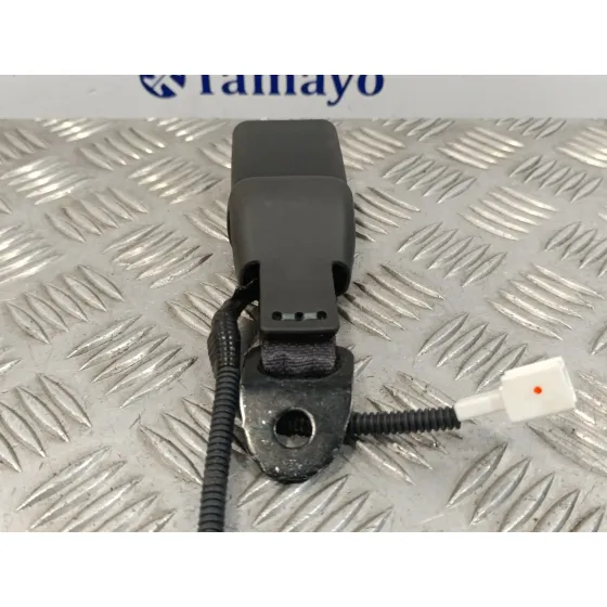 Enganche Cinturon Trasero Derecho para Subaru Xv (G5)