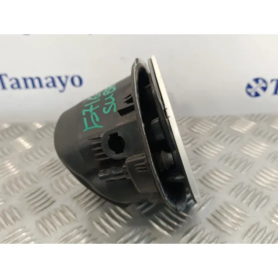 Tapa Exterior Combustible para Subaru Xv (G5)