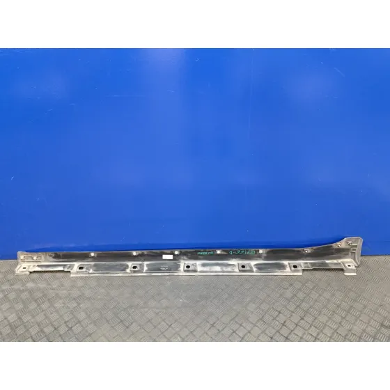 Talonera Derecha para Subaru Xv (G5)