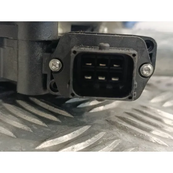 Elevalunas Delantero Derecho para Opel Corsa D
