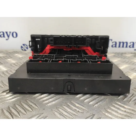 Caja Reles / Fusibles para Volkswagen Golf V Berlina (1K1)