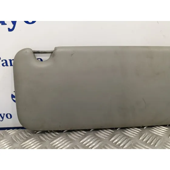 Parasol Izquierdo para Renault Trafic Caja Cerrada (Ab 4.01)