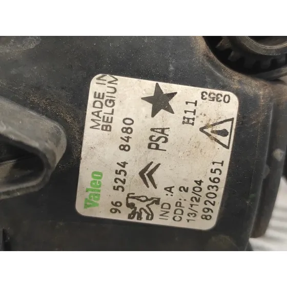 Faro Antiniebla Izquierdo para Volkswagen T5 Transporter (7E)
