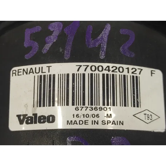 Faro Antiniebla Derecho para Renault Clio Iii