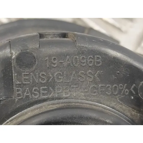 Faro Antiniebla Izquierdo para Renault Clio Iii