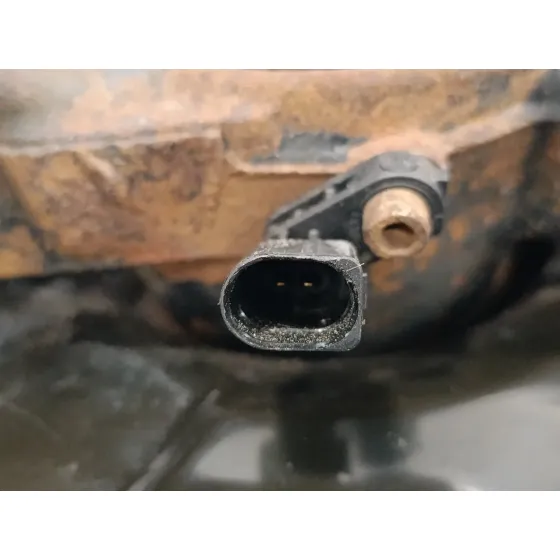 Mangueta Delantera Izquierda para Volkswagen T5 Transporter (7E)