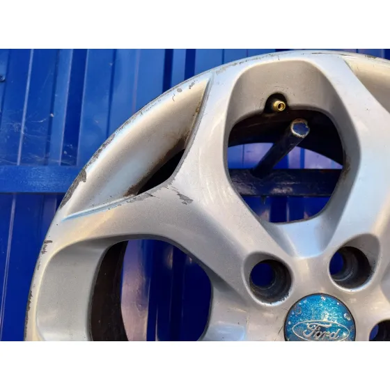 Llanta para Ford C-Max