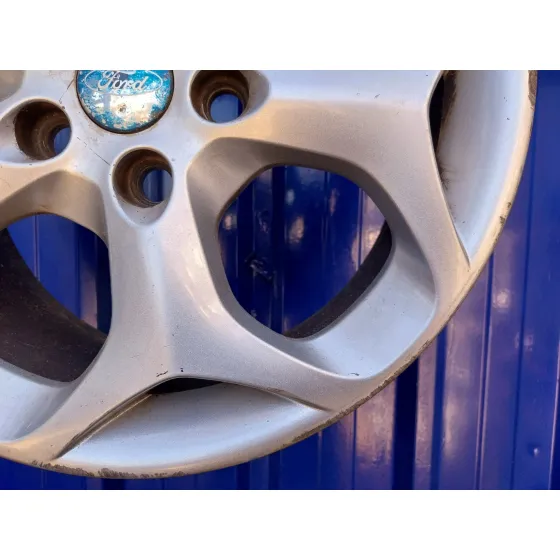 Llanta para Ford C-Max
