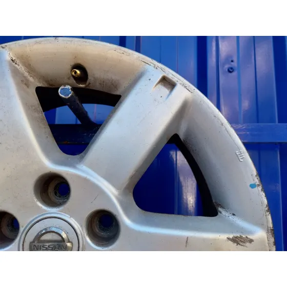 Llanta para Nissan X-Trail (T30)