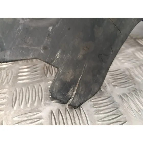 Plastico Paso Rueda Trasero Izquierdo para Peugeot 308