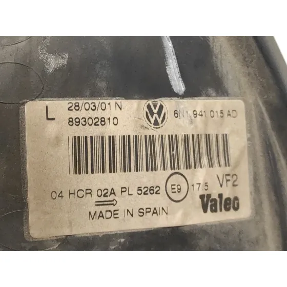 Faro Izquierdo para Volkswagen Polo Berlina (6N2)