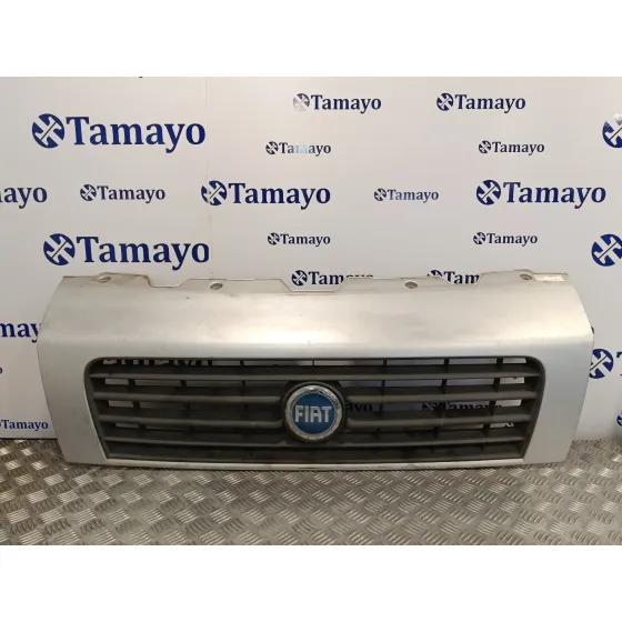 Rejilla Delantera para Fiat Ducato Caja Abeirta 33 (06.2006 =>)
