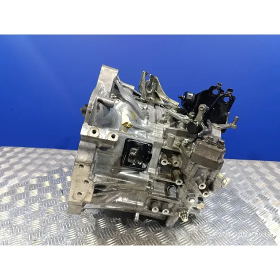 Caja Cambios para Toyota Avensis Berlina (T25)