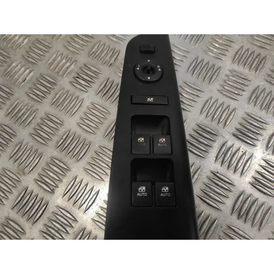 Mando Elevalunas Delantero Izquierdo para Kia Cee'd