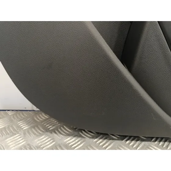 Guarnecido Puerta Trasera Derecha para Volkswagen Polo (6R1)