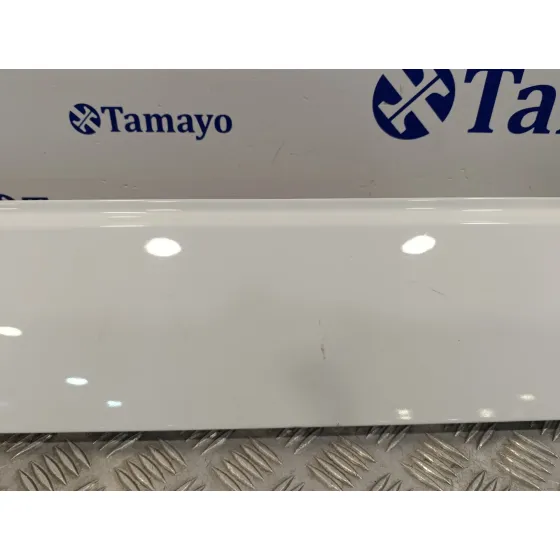 Faldon Lateral para Volkswagen T5 Transporter (7E)