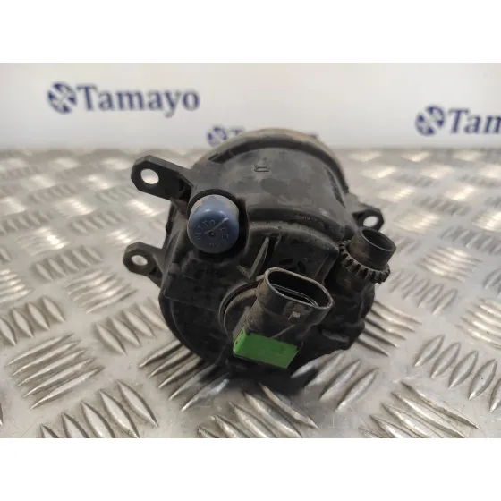 Faro Antiniebla Derecho para Toyota Avensis Berlina (T25)