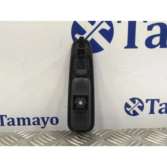 Mando Elevalunas Trasero Derecho para Peugeot 3008