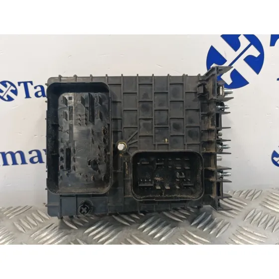 Caja Reles / Fusibles para Audi A3 (8P)