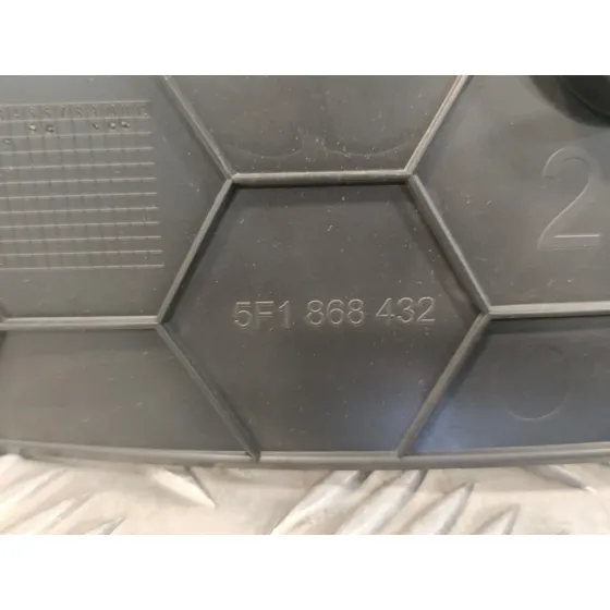 Moldura para Seat Leon (5F1)