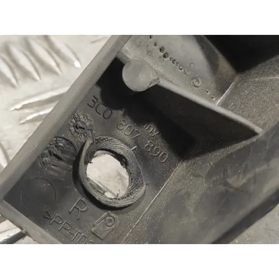 Soporte Faro Derecho para Volkswagen Passat Variant (3C5)