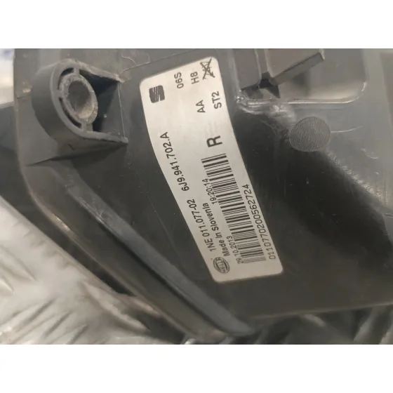 Faro Antiniebla Derecho para Seat Ibiza (6J5)