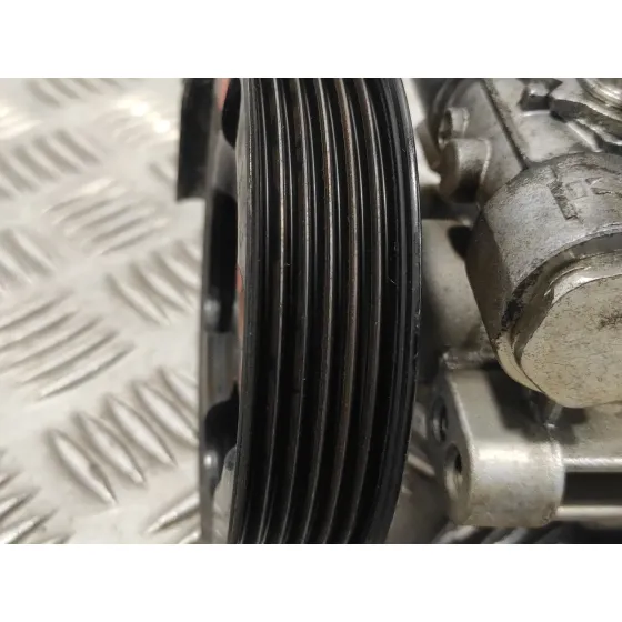 Bomba Direccion para Mitsubishi Grandis (Na0W)