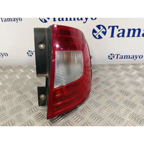 Piloto Trasero Derecho para Skoda Suberb (3T4)