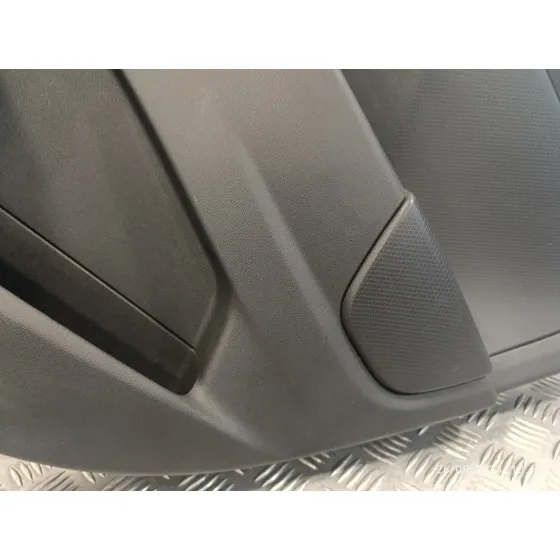 Guarnecido Puerta Trasera Derecha para Renault Clio Iv