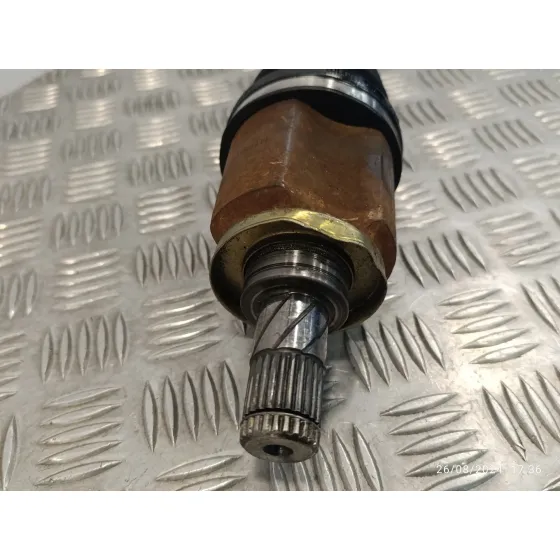 Transmision Delantera Izquierda para Nissan Almera (N16/E)