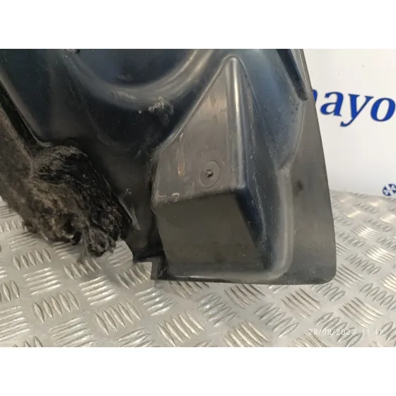 Plastico Paso Rueda Delantero Izquierdo para Renault Clio Iv