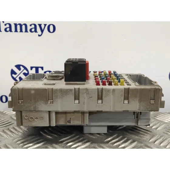 Caja Reles / Fusibles para Fiat Punto Berlina (188)