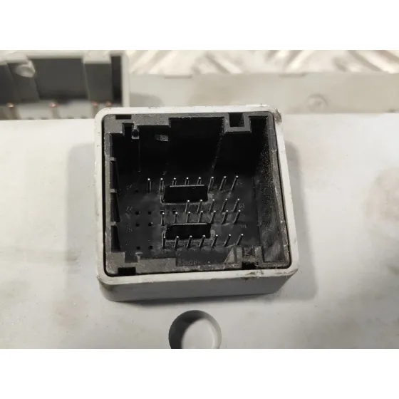 Caja Reles / Fusibles para Fiat Punto Berlina (188)