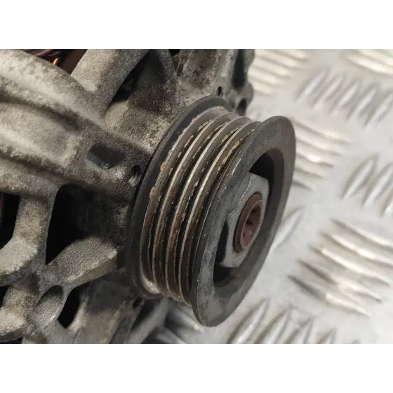 Alternador para Nissan Micra (K12E)