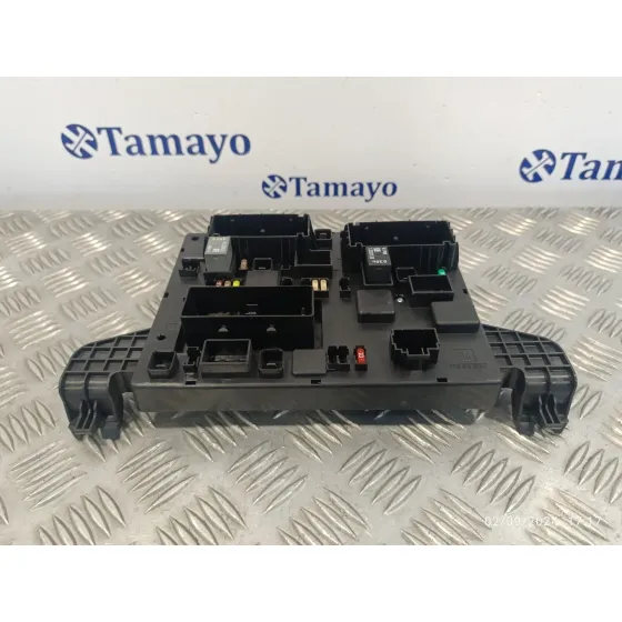 Caja Reles / Fusibles para Peugeot 307 (S1)