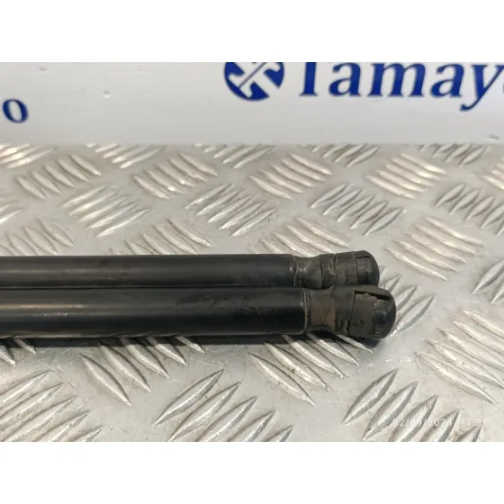 Amortiguadores Maletero / Porton para Opel Astra J Lim.