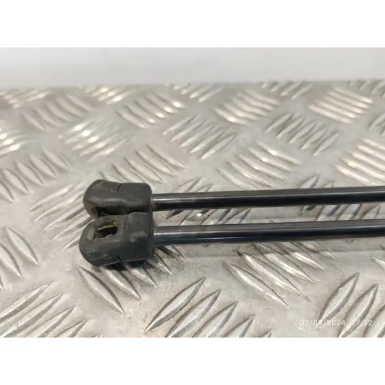 Amortiguadores Maletero / Porton para Opel Astra J Lim.