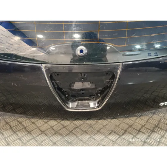 Porton Trasero para Opel Astra J Lim.