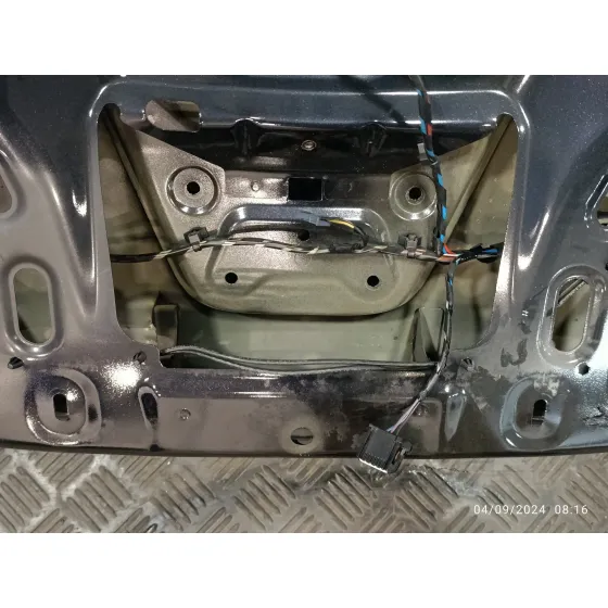 Porton Trasero para Opel Astra J Lim.